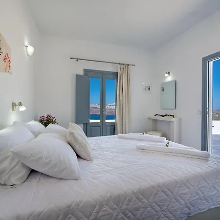 Bed & Breakfast Pancratium Villas&suites 3*