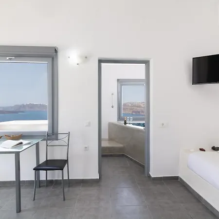 Pancratium & Bed & Breakfast 3*